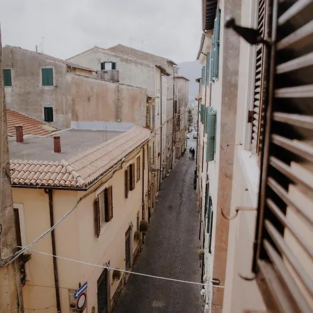 Vicolo Vecchio