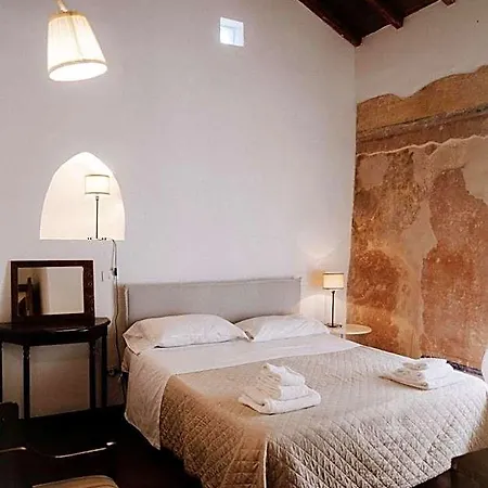 Vicolo Vecchio Couette-café
