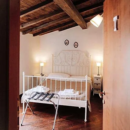 Vicolo Vecchio