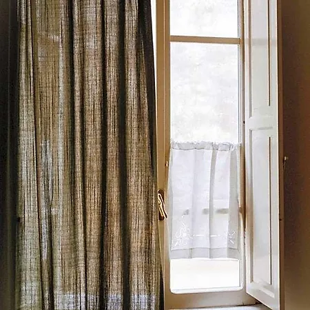 Couette-café Vicolo Vecchio 3*